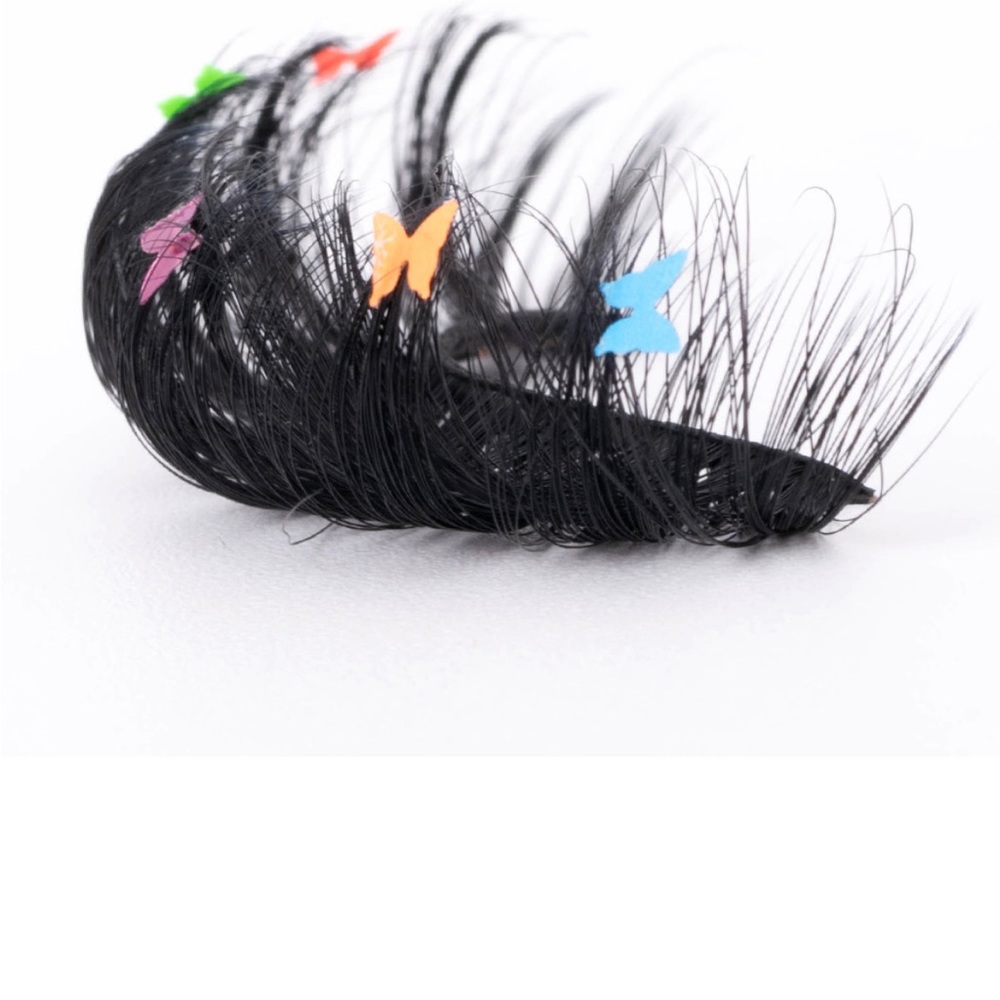 Lashes - Picture 7 of 9